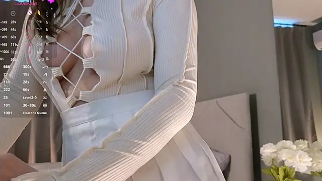 Snapshot of bonnyfloweer chatting on 12.06.24 bonnyfloweer online show from 12.06.24