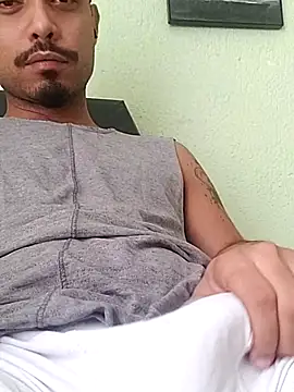 Snapshot of lukrel chatting on 03.10.26 lukrel online show from 03.10.26