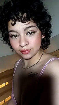 Bitsy Messy online show from 12.15.25