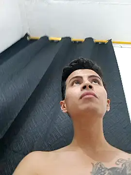 Snapshot of Velk_hot chatting on 12.07.24 Velk hot online show from 12.07.24