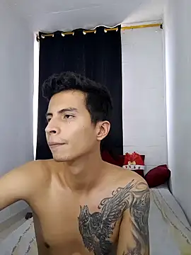 Snapshot of Velk_hot chatting on 12.13.24 Velk hot online show from 12.13.24