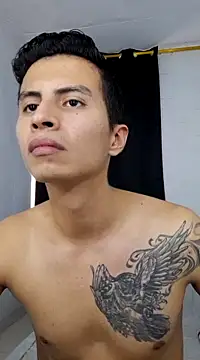 Snapshot of Velk_hot chatting on 12.16.24 Velk hot online show from 12.16.24