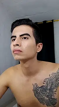 Snapshot of Velk_hot chatting on 12.18.24 Velk hot online show from 12.18.24