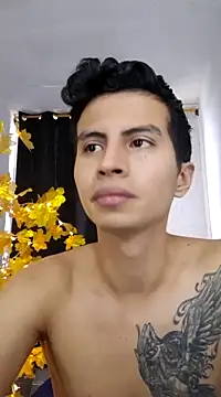 Snapshot of Velk_hot chatting on 12.21.24 Velk hot online show from 12.21.24