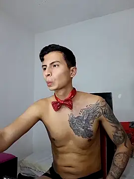 Snapshot of Velk_hot chatting on 03.13.25 Velk hot online show from 03.13.25