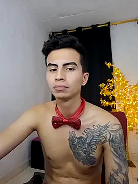 Snapshot of Velk_hot chatting on 03.15.25 Velk hot online show from 03.15.25