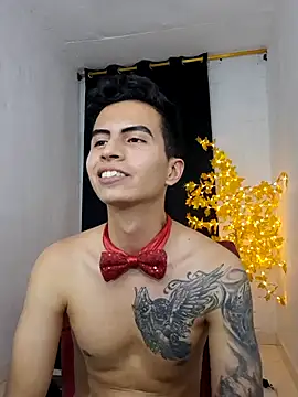 Snapshot of Velk_hot chatting on 03.15.25 Velk hot online show from 03.15.25