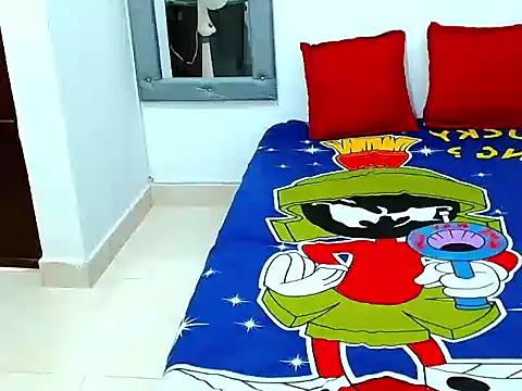 Snapshot of Velk_hot chatting on 10.11.25 Velk hot online show from 10.11.25