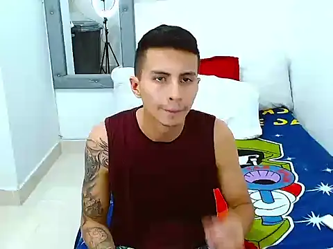 Snapshot of Velk_hot chatting on 11.10.25 Velk hot online show from 11.10.25