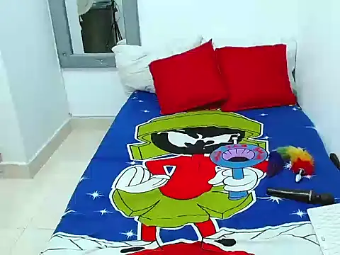 Snapshot of Velk_hot chatting on 11.27.25 Velk hot online show from 11.27.25