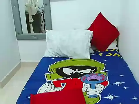 Snapshot of Velk_hot chatting on 12.02.25 Velk hot online show from 12.02.25