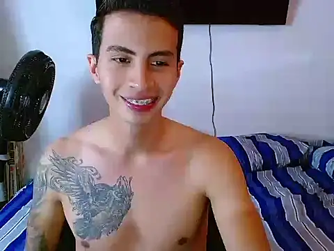 Snapshot of Velk_hot chatting on 07.03.26 Velk hot online show from 07.03.26
