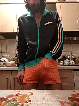 Snapshot of vulpe8400 chatting on 10.12.25 vulpe8400 online show from 10.12.25