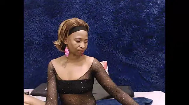 Snapshot of SasyyLissaa chatting on 02.05.25 SasyyLissaa online show from 02.05.25