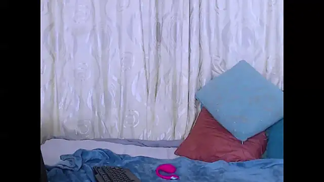 Snapshot of SasyyLissaa chatting on 11.23.25 SasyyLissaa online show from 11.23.25