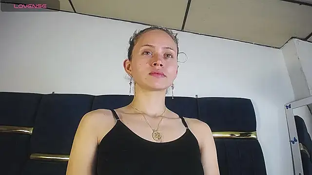 Snapshot of fulfill_fantasies1 chatting on 03.16.25 fulfill fantasies1 online show from 03.16.25