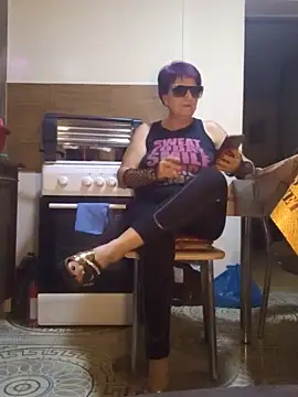 Ely Elenita online show from 11.04.25