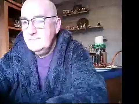 Snapshot of Adamdaddybear chatting on 12.16.24 Adamdaddybear online show from 12.16.24