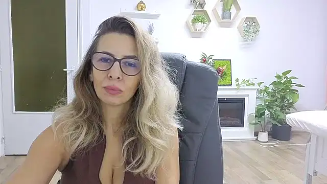 SukyGirl online show from 11.29.25