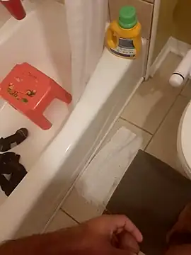 Snapshot of cryptoman1119 chatting on 12.04.24 cryptoman1119 online show from 12.04.24