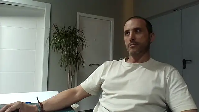Lucas   81 online show from 04.08.26