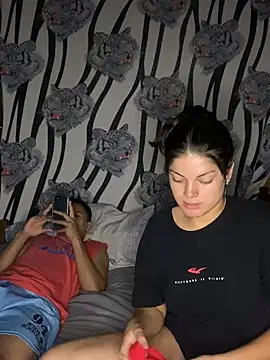 Snapshot of Romax2 chatting on 01.21.25 Romax2 online show from 01.21.25