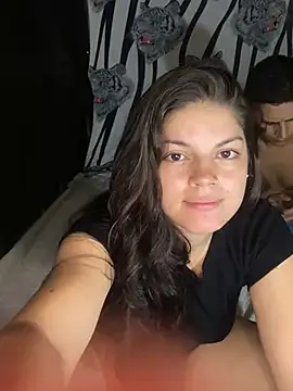 Snapshot of Romax2 chatting on 02.24.25 Romax2 online show from 02.24.25