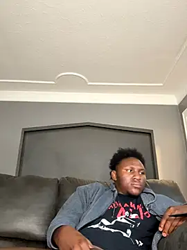 Snapshot of Festivitiesking1 chatting on 10.19.25 Festivitiesking1 online show from 10.19.25