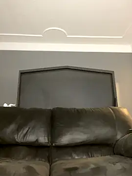 Snapshot of Festivitiesking1 chatting on 11.08.25 Festivitiesking1 online show from 11.08.25