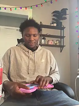 Snapshot of Festivitiesking1 chatting on 11.14.25 Festivitiesking1 online show from 11.14.25