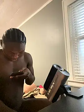 Snapshot of Festivitiesking1 chatting on 11.25.25 Festivitiesking1 online show from 11.25.25