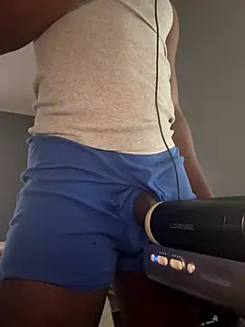 Snapshot of Festivitiesking1 chatting on 11.29.25 Festivitiesking1 online show from 11.29.25