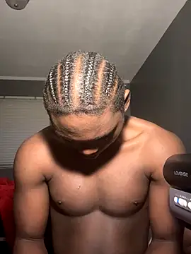 Snapshot of Festivitiesking1 chatting on 12.15.25 Festivitiesking1 online show from 12.15.25