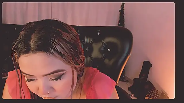 Agatha humidity online show from 03.22.25