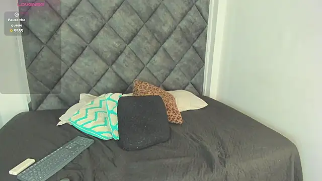 Latrellx7 online show from 12.19.24