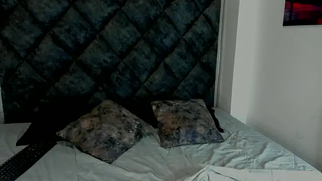 Latrellx7 online show from 09.28.25