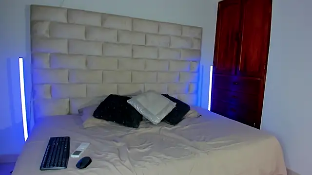 Latrellx7 online show from 03.16.26