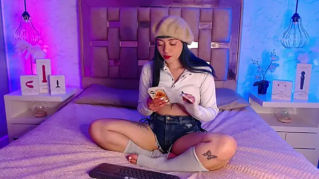 GigiVolkova online show from 02.06.25