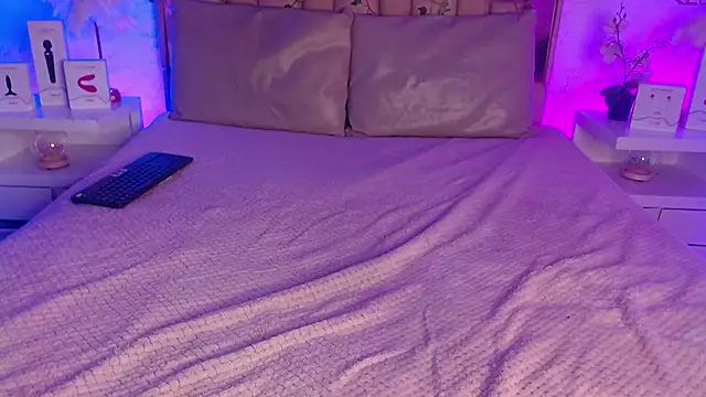 GigiVolkova online show from 02.25.25