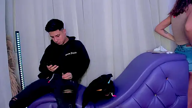 Yourslust  online show from 12.13.25