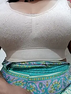 cute-mahek online show from 08.04.26