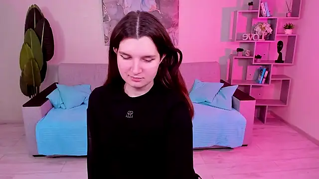 Snapshot of BonneyLove chatting on 01.14.25 BonneyLove online show from 01.14.25