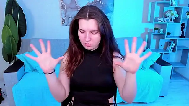 Snapshot of BonneyLove chatting on 01.20.25 BonneyLove online show from 01.20.25