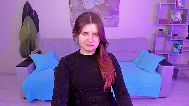 Snapshot of BonneyLove chatting on 02.27.25 BonneyLove online show from 02.27.25