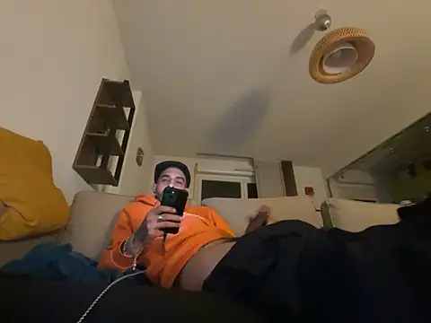 Rebeu313 online show from 01.27.25