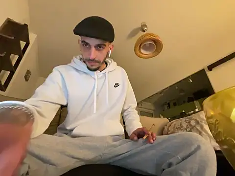 Rebeu313 online show from 03.04.25