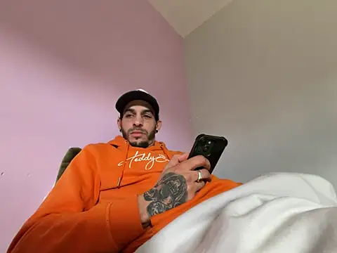 Rebeu313 online show from 03.10.26