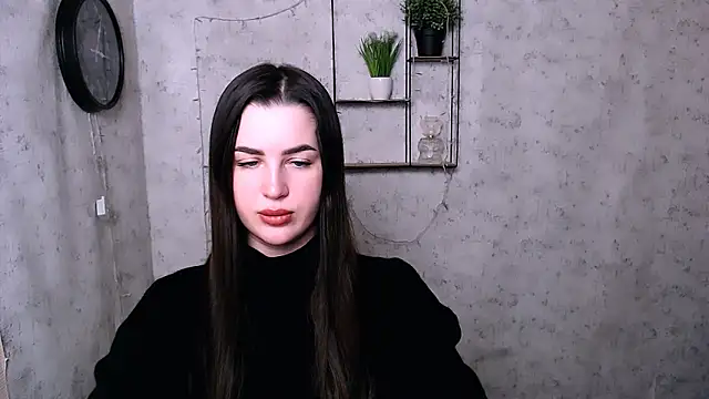 Snapshot of DivaKaily_ chatting on 12.12.24 DivaKaily  online show from 12.12.24