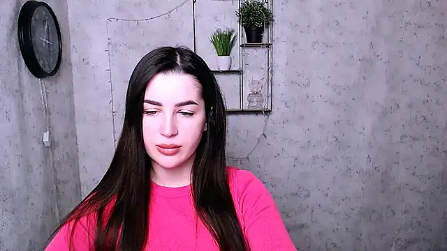 Snapshot of DivaKaily_ chatting on 12.14.24 DivaKaily  online show from 12.14.24