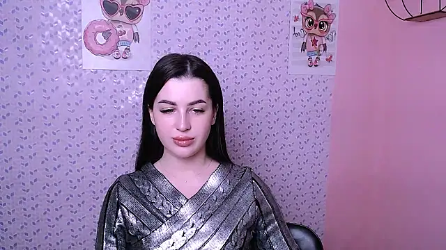 Snapshot of DivaKaily_ chatting on 12.26.24 DivaKaily  online show from 12.26.24